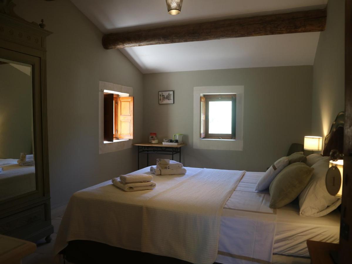 Mas Du Rollier Chambres D'Hotes Eygalières 외부 사진